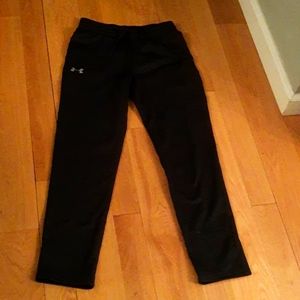 Boys Under Armour Sweat Pants, Youth XL, Black.
